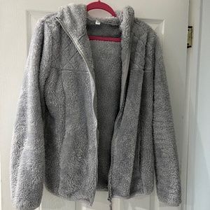 Fluffy Vest - Grey Size Medium